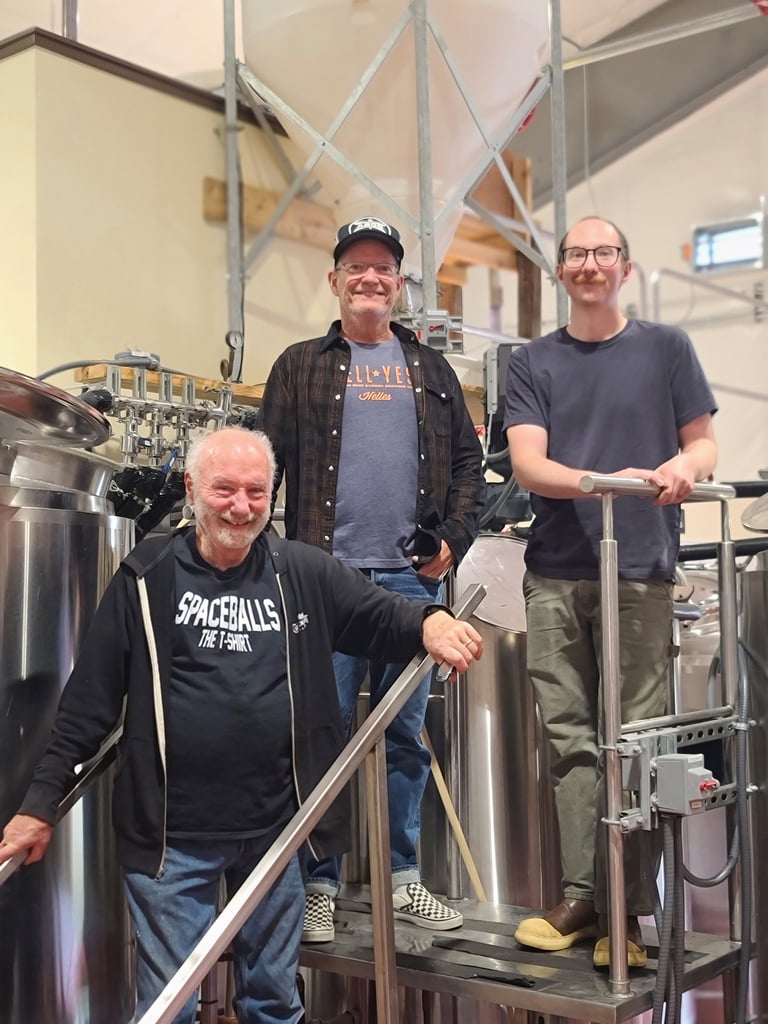 Chuckanut & Austin Beer Garden Brewery Collaborate On Czech Dark Lager