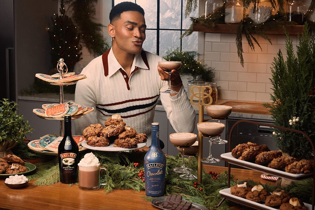 Baileys and Funny Face Bakery Bring an Extra Delicious, Adult Twist to the Holiday Season’s Most Famous Pairing – Milk and Cookies