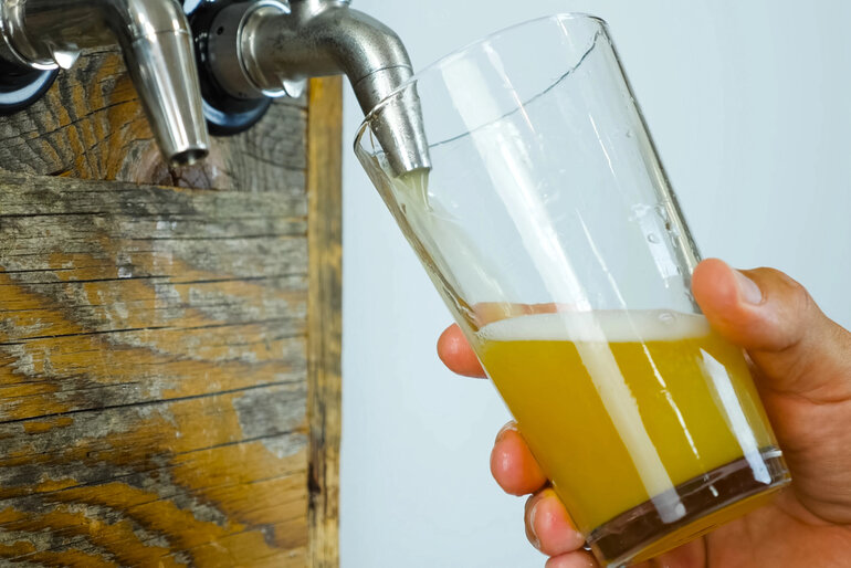 Pressure Barrels for Homebrewing Beer: Plastic vs. Stainless Steel